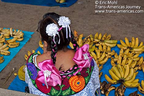 Ocosingo-market_women