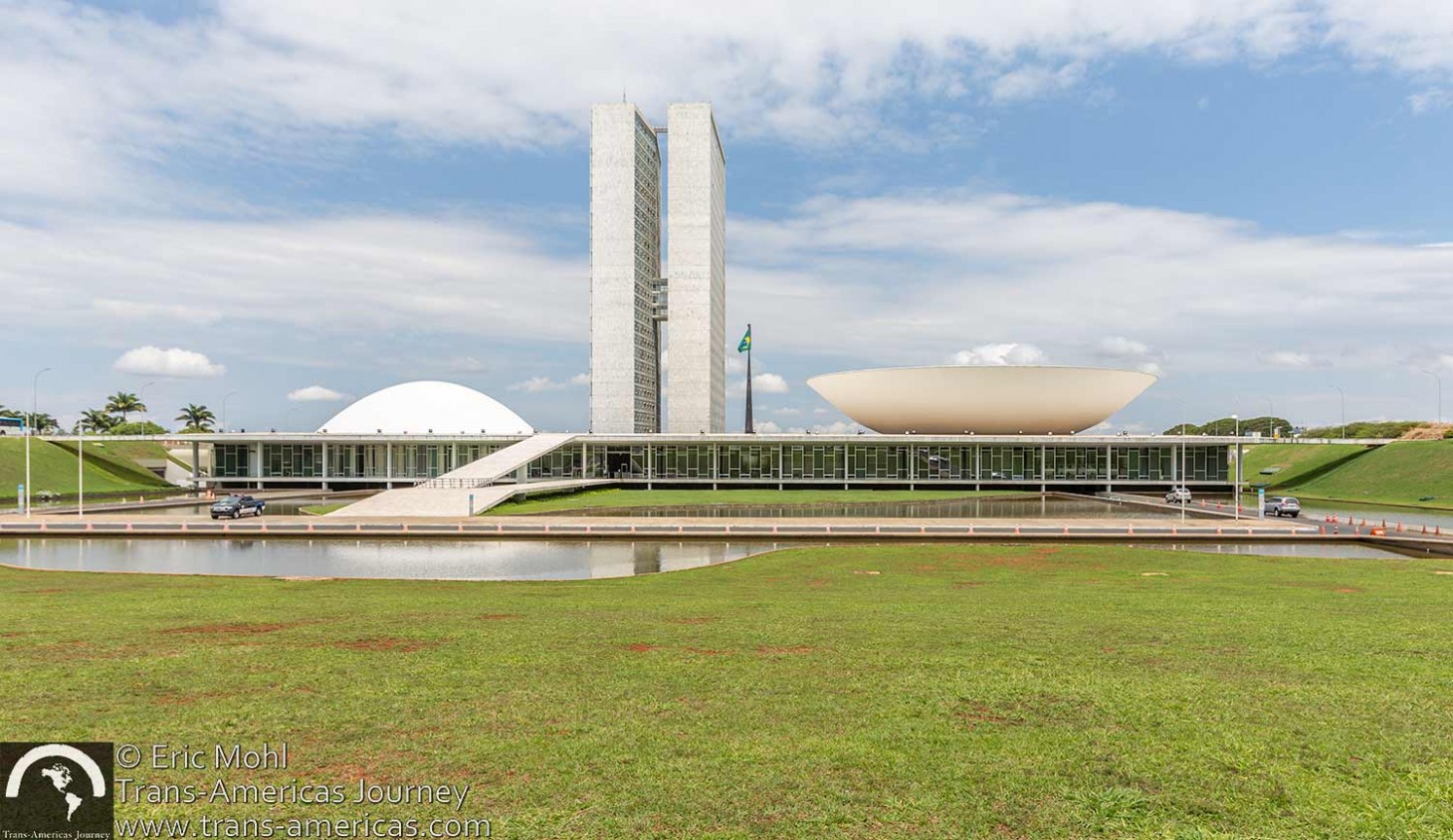 Oscar Niemeyer Architecture in Brasilia, Brazil; Trans ...