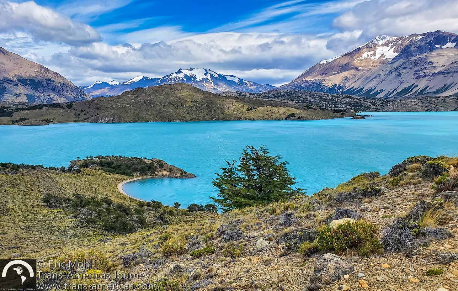 blue glacier water perto moreno 2x